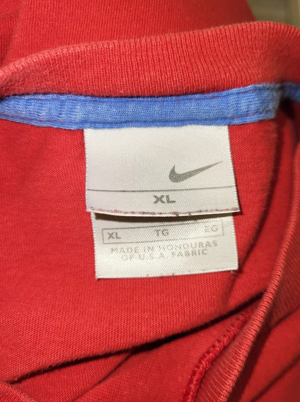 🛍Nike Y2K Red T-Shirt with Blue Swoosh Unisex XL